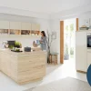Einbauküche Rosian/Felde, Eiche San Remo Nachbildung/magnolia Hochglanz, inkl. Miele Elektrogeräte