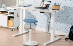 Schreibtisch e-lion 1, kreideweiß, Breite ca. 150 cm, elektrisch höhenverstellbar